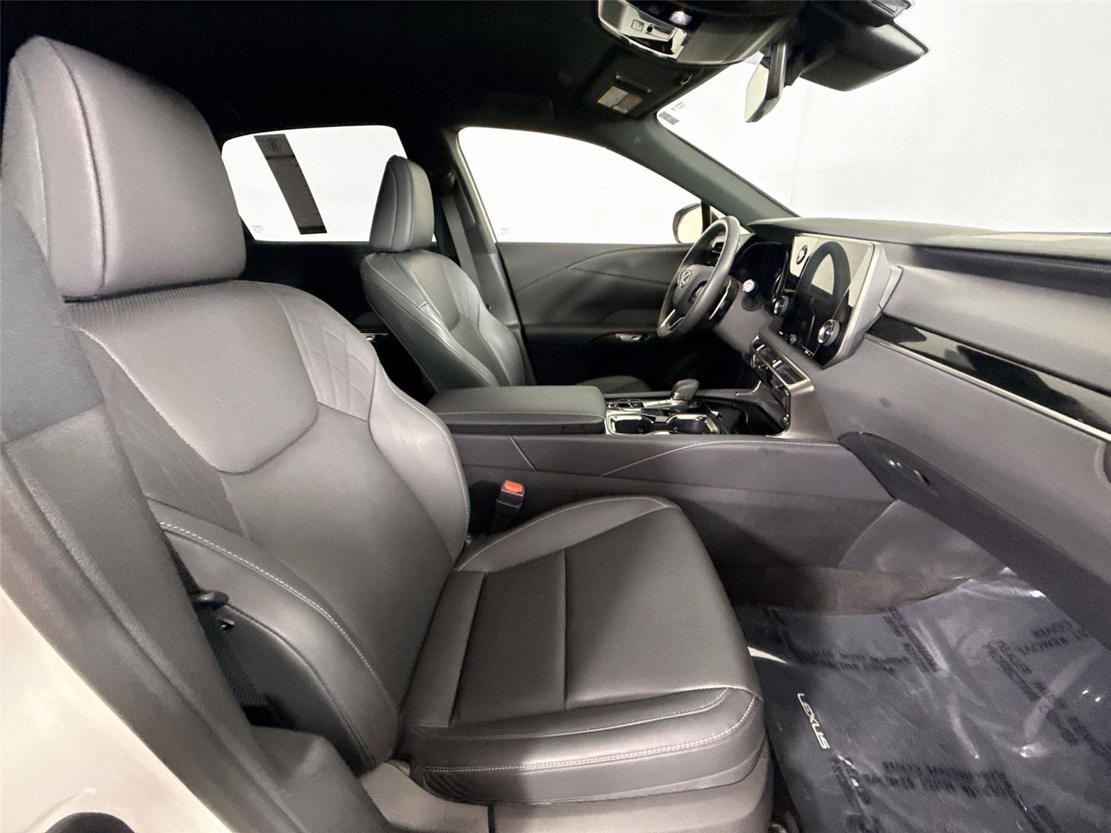 Used 2024 Lexus RX 350 FWD w/ Technology Package image 38