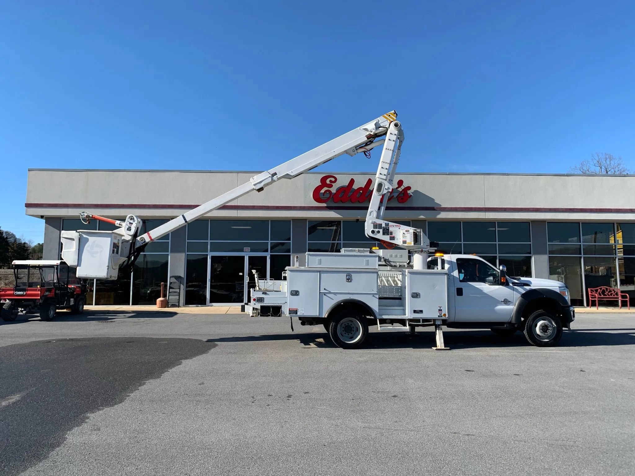 Used 2016 Ford F550 4x4 Regular Cab Super Duty image 60