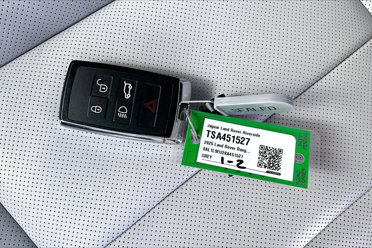 Certified 2025 Land Rover Range Rover Sport Dynamic SE image 11