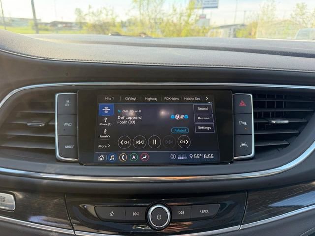 Used 2021 Buick Enclave Avenir w/ Avenir Technology Package AWD/4WD image 15