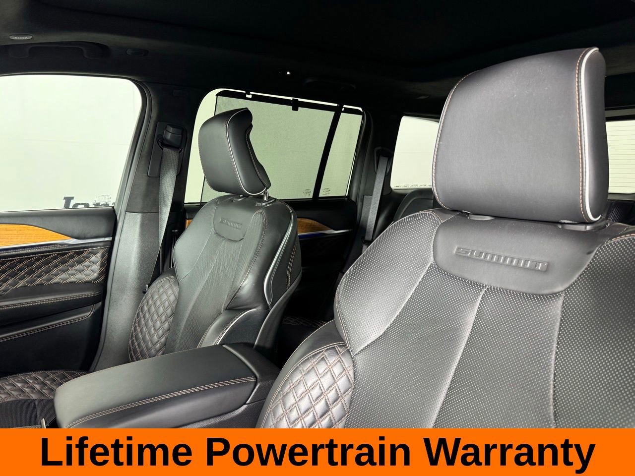 Used 2023 Jeep Grand Cherokee Summit AWD/4WD image 11
