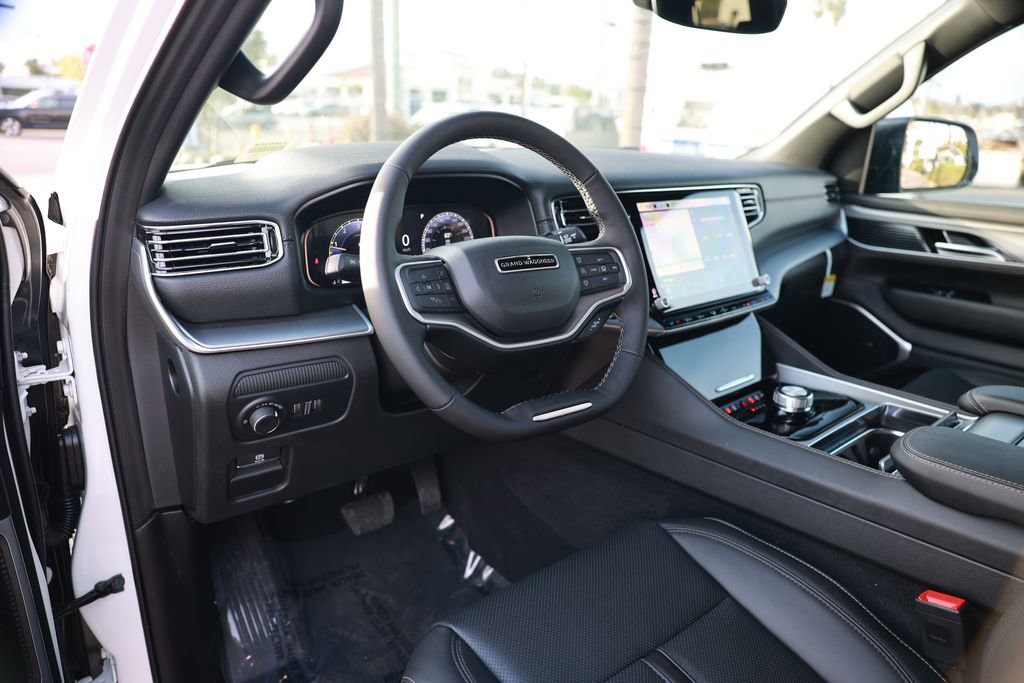 New 2026 Jeep Grand Wagoneer L 2WD image 11