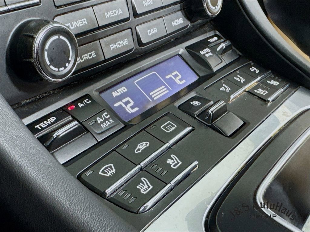 Used 2017 Porsche 911 Carrera image 21