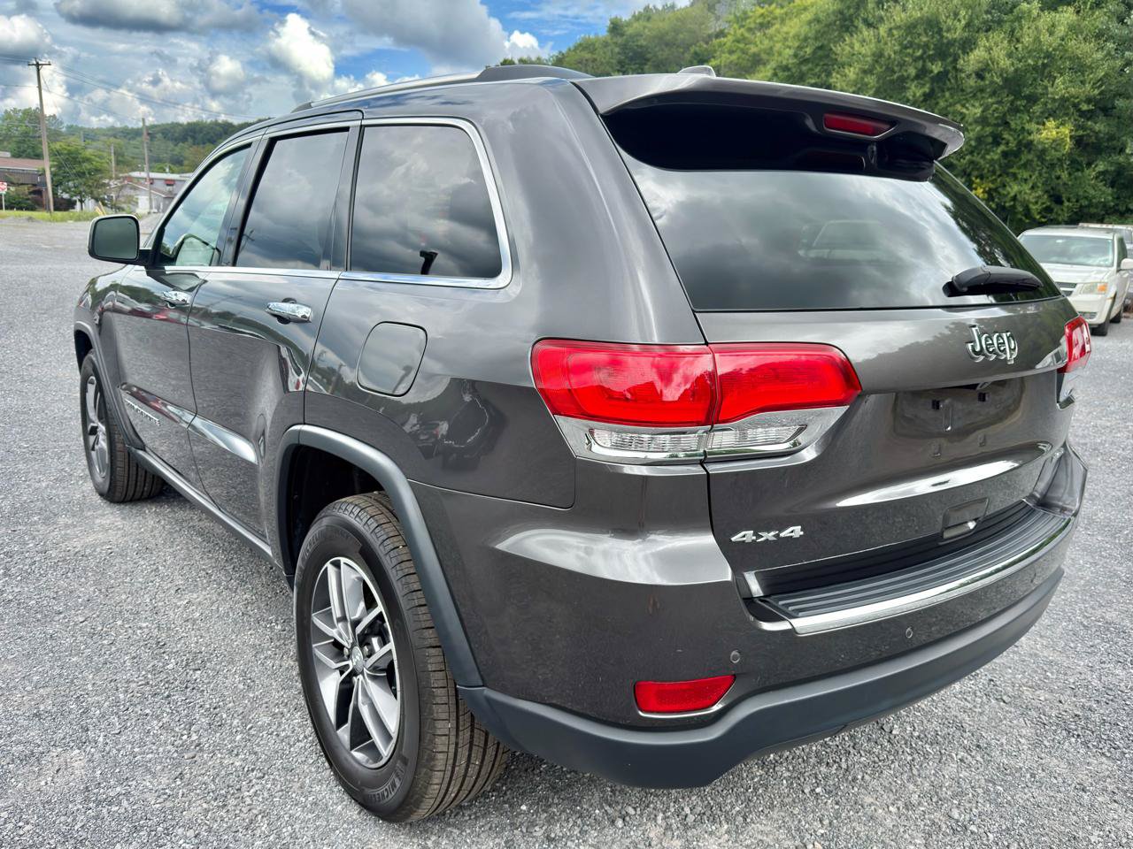 Used 2017 Jeep Grand Cherokee Limited w/ Luxury Group II AWD/4WD image 5