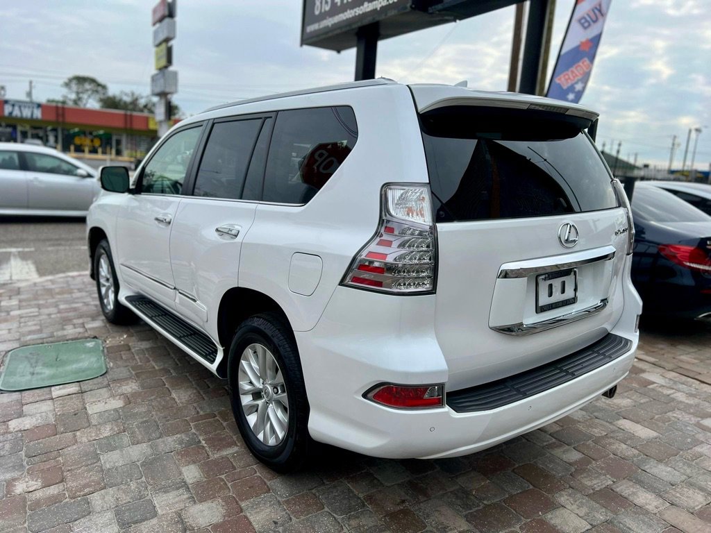 Used 2017 Lexus GX 460 Premium image 5