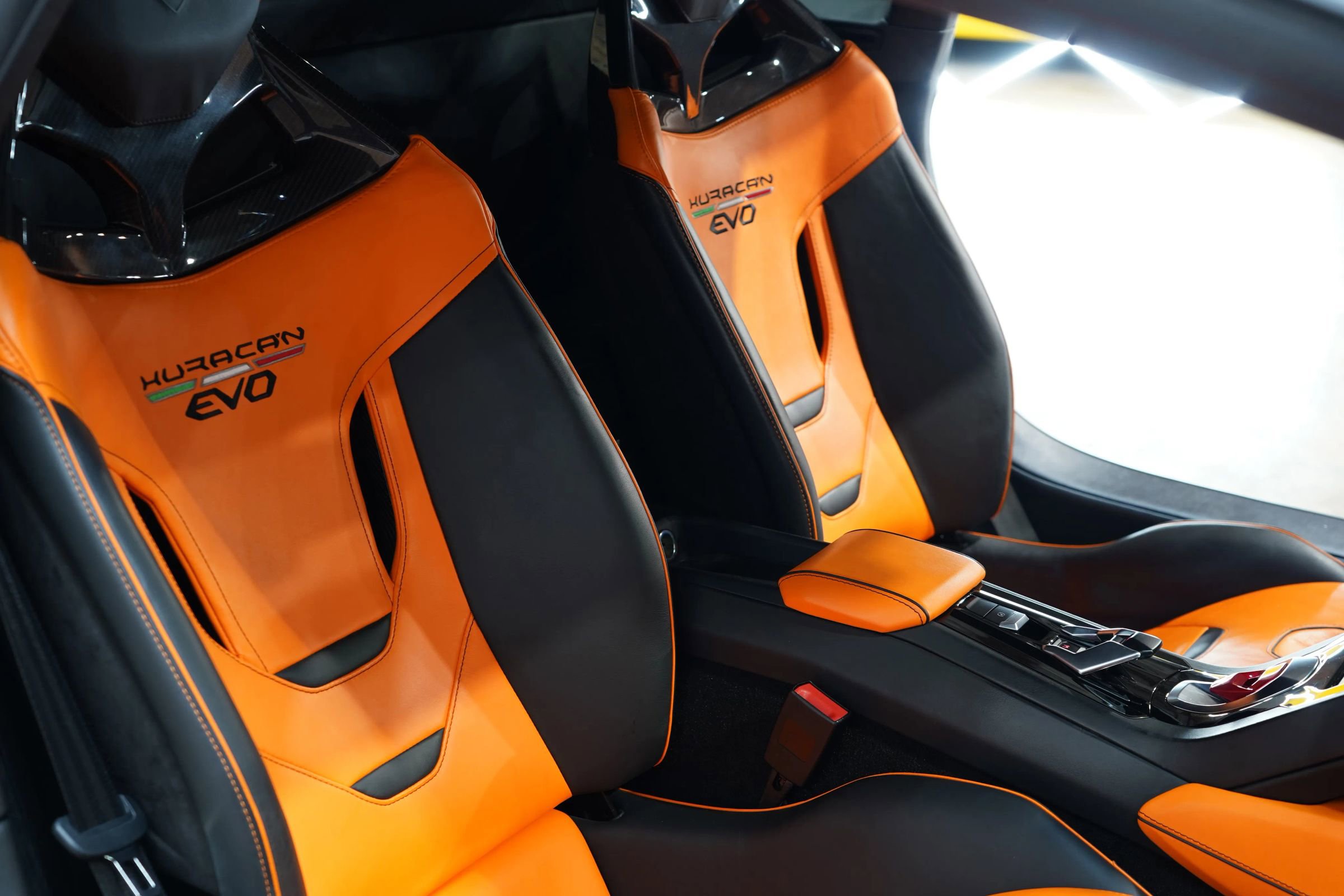 Used 2020 Lamborghini Huracan EVO image 57