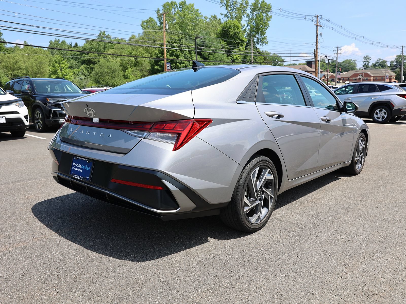 Certified 2025 Hyundai Elantra SEL FWD image 7