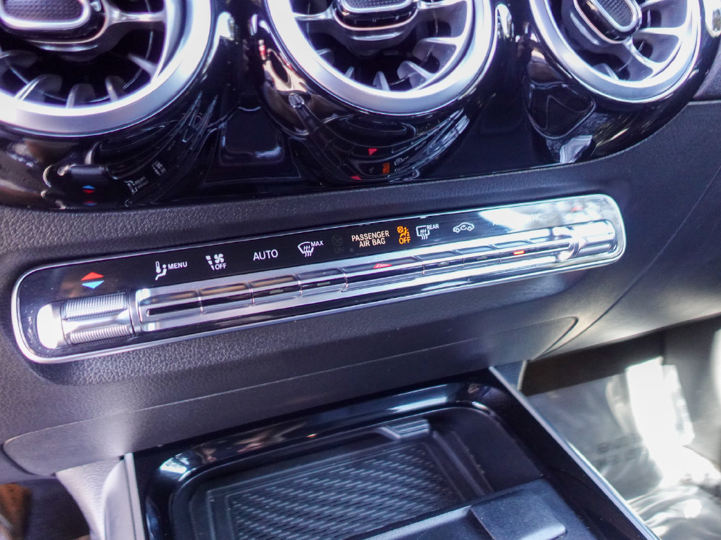 Used 2025 Mercedes-Benz GLA 250 image 19