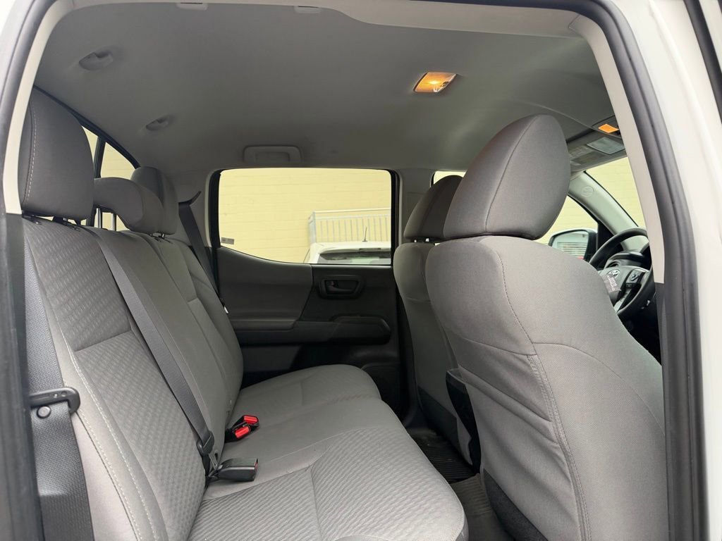 Used 2020 Toyota Tacoma SR AWD/4WD image 12