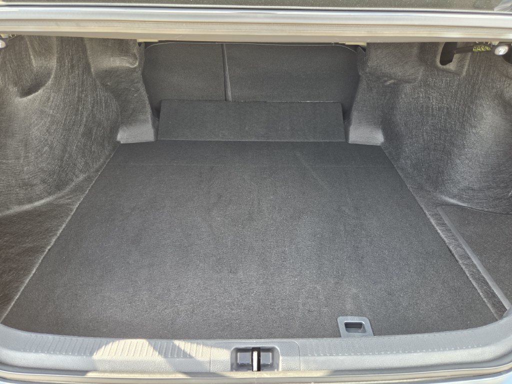 Used 2026 Toyota Camry SE FWD image 29