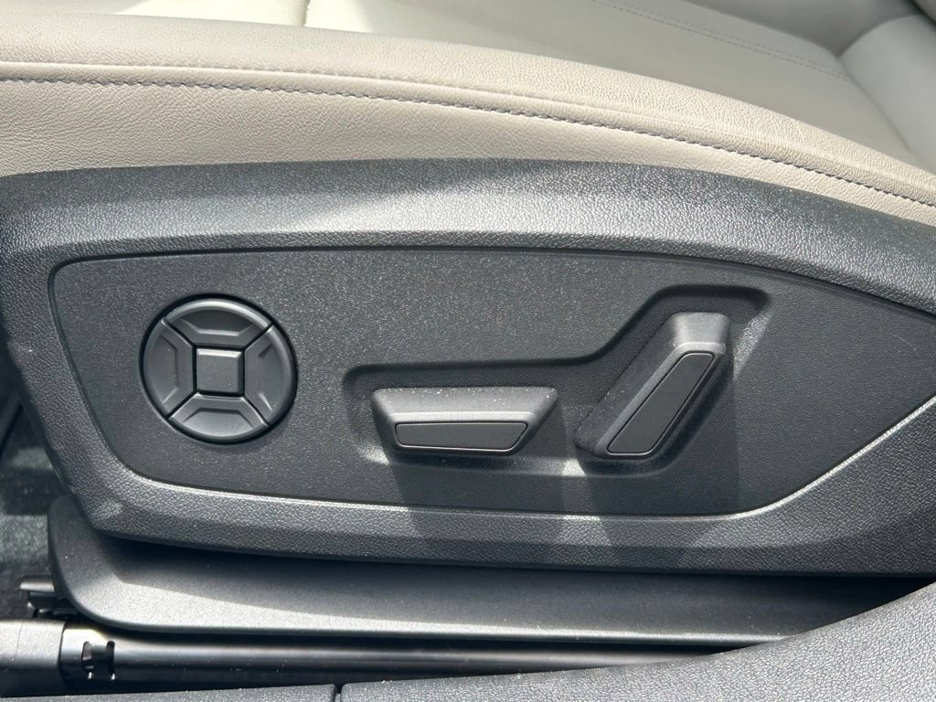 Used 2025 Audi A3 2.0T Premium w/ Convenience Package AWD/4WD image 24