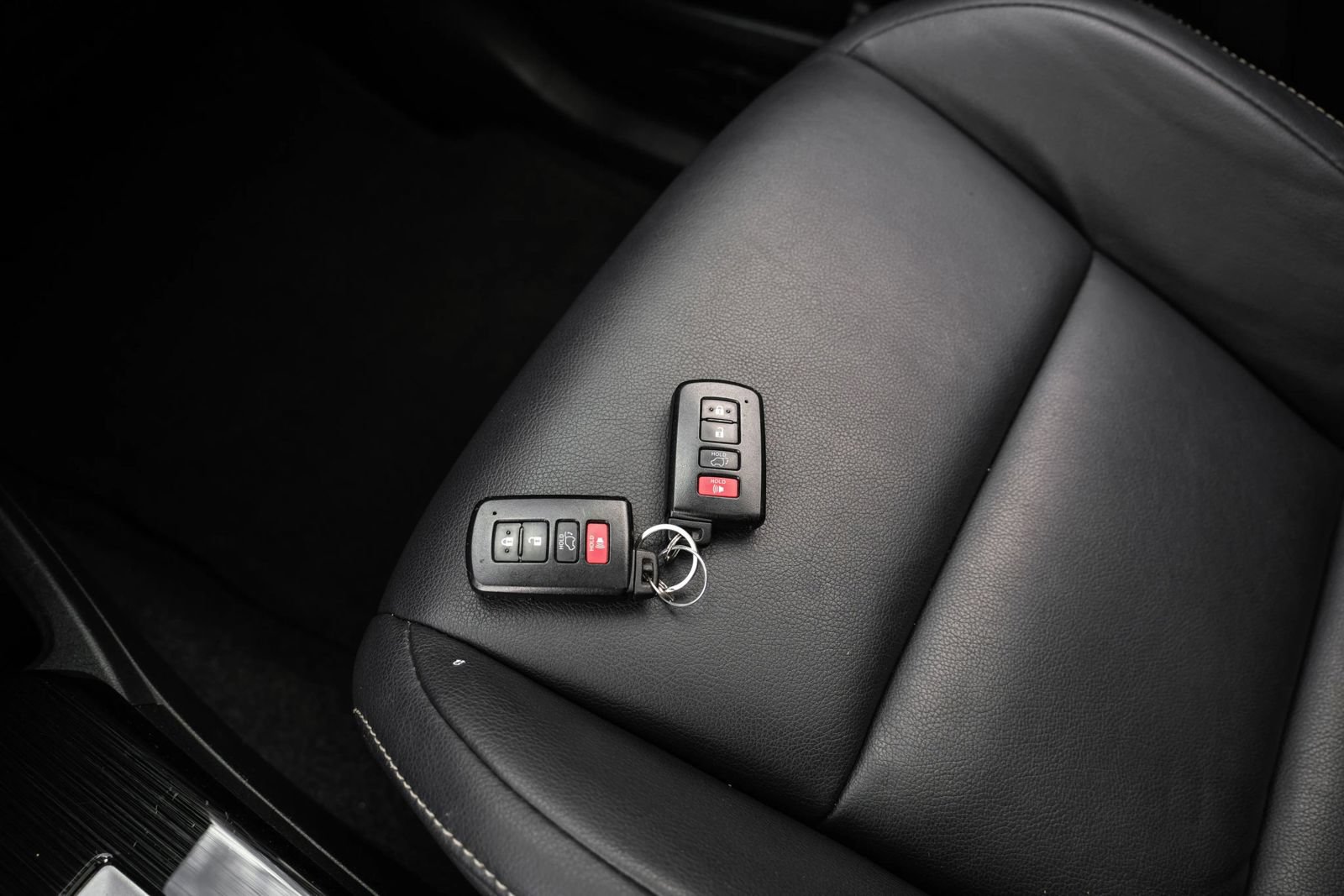 Used 2017 Toyota RAV4 Limited FWD image 60