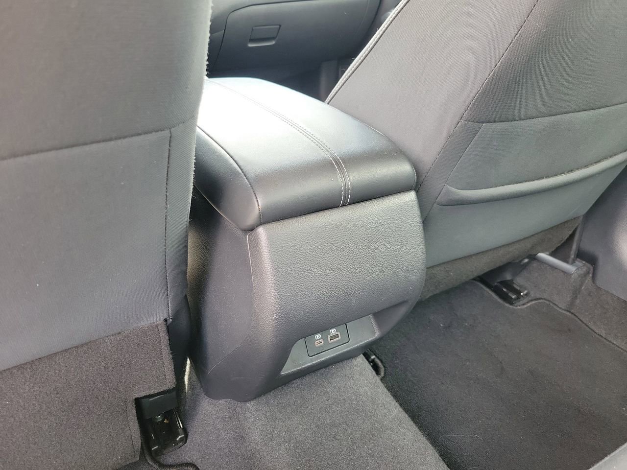 Used 2025 Nissan Altima 2.5 SV image 10