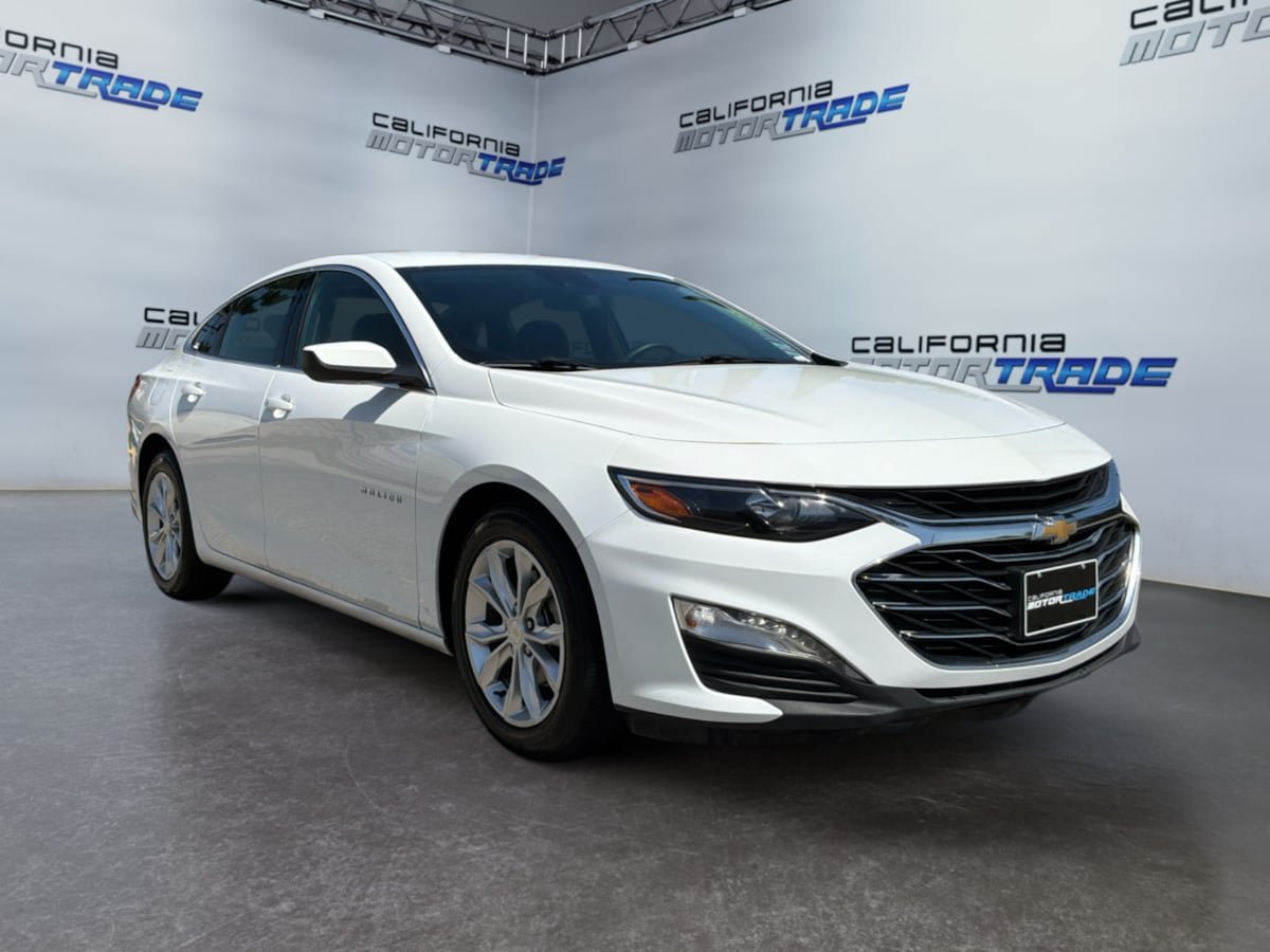 Used 2024 Chevrolet Malibu LT FWD image 3