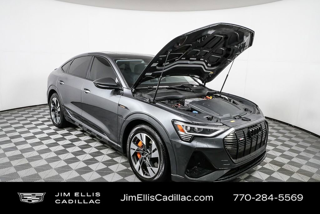 Used 2021 Audi e-tron Premium image 35