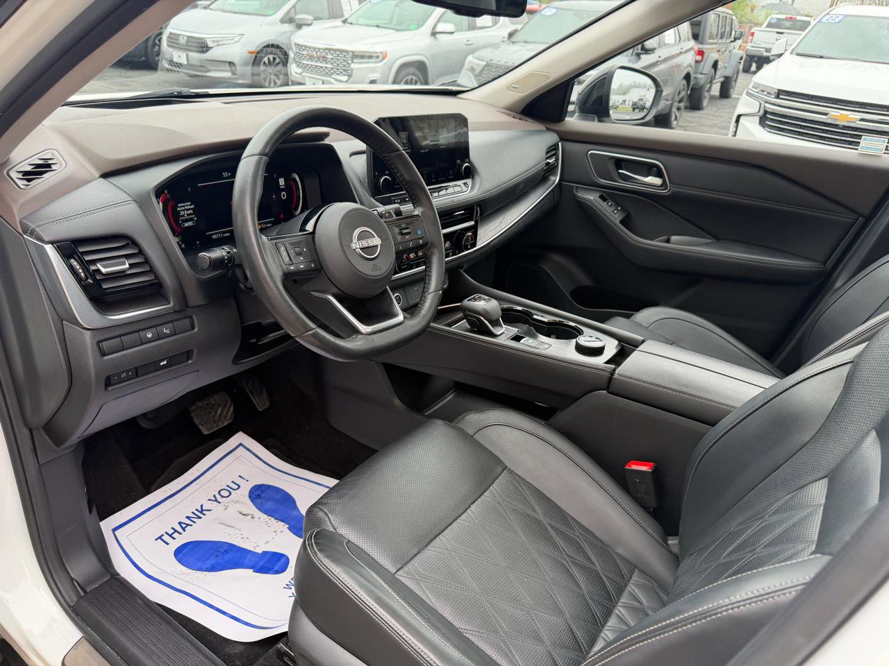 Used 2022 Nissan Rogue Platinum w/ Head-Up Display Package image 10