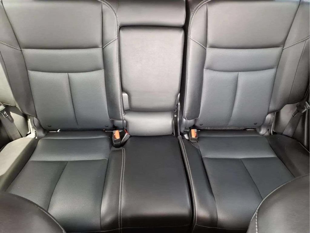 Used 2024 Nissan Murano SL FWD image 16