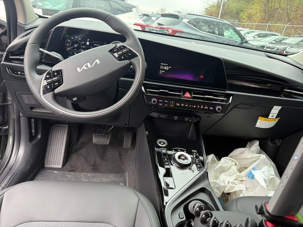 New 2025 Kia Niro Wind image 12