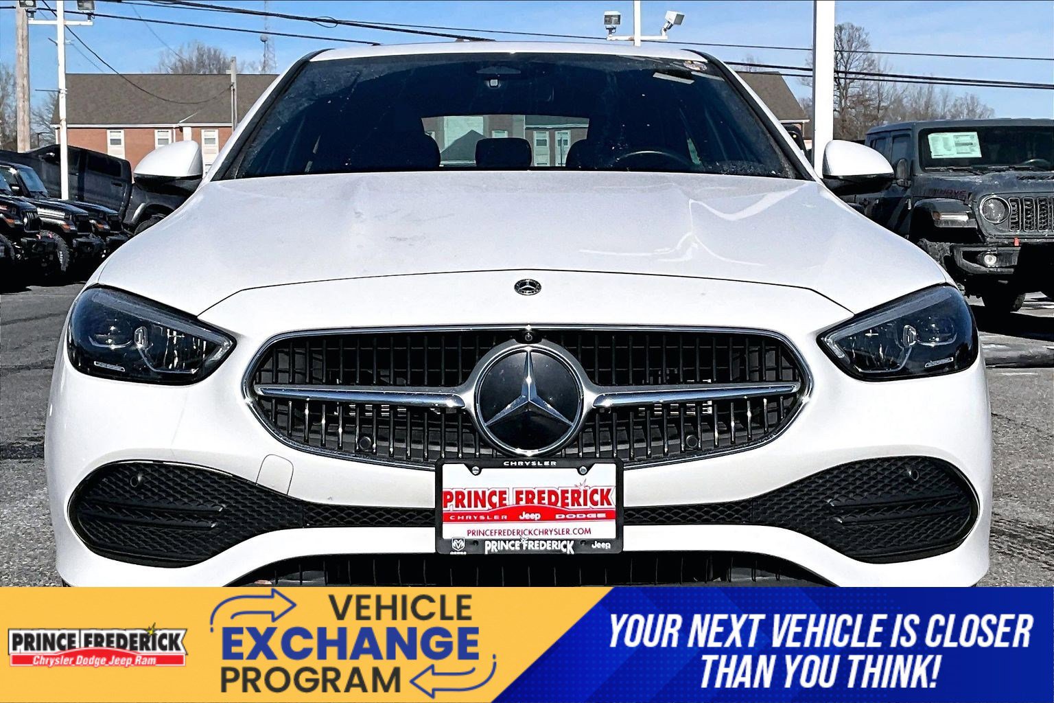 Used 2022 Mercedes-Benz C 300 4MATIC Sedan image 2