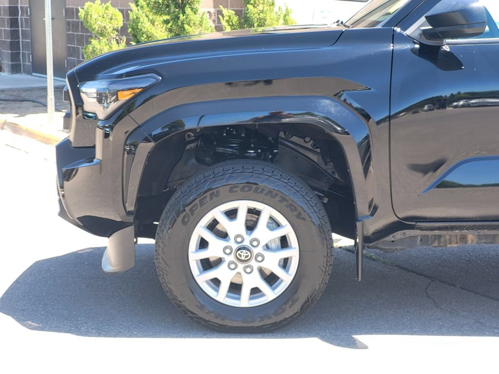 Used 2024 Toyota Tacoma SR AWD/4WD image 11