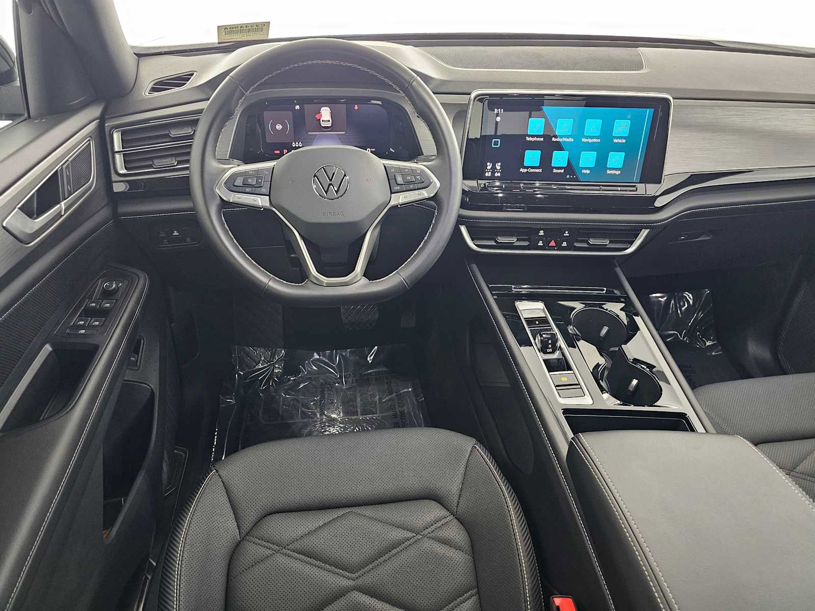 Used 2025 Volkswagen Atlas Cross Sport SE image 18