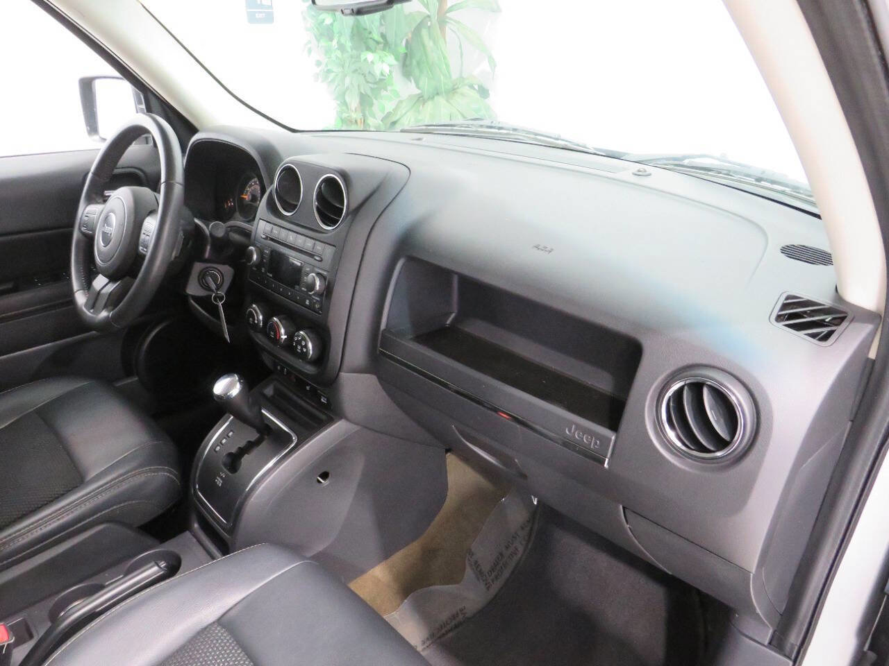 Used 2017 Jeep Patriot Sport w/ Power Value Group image 9