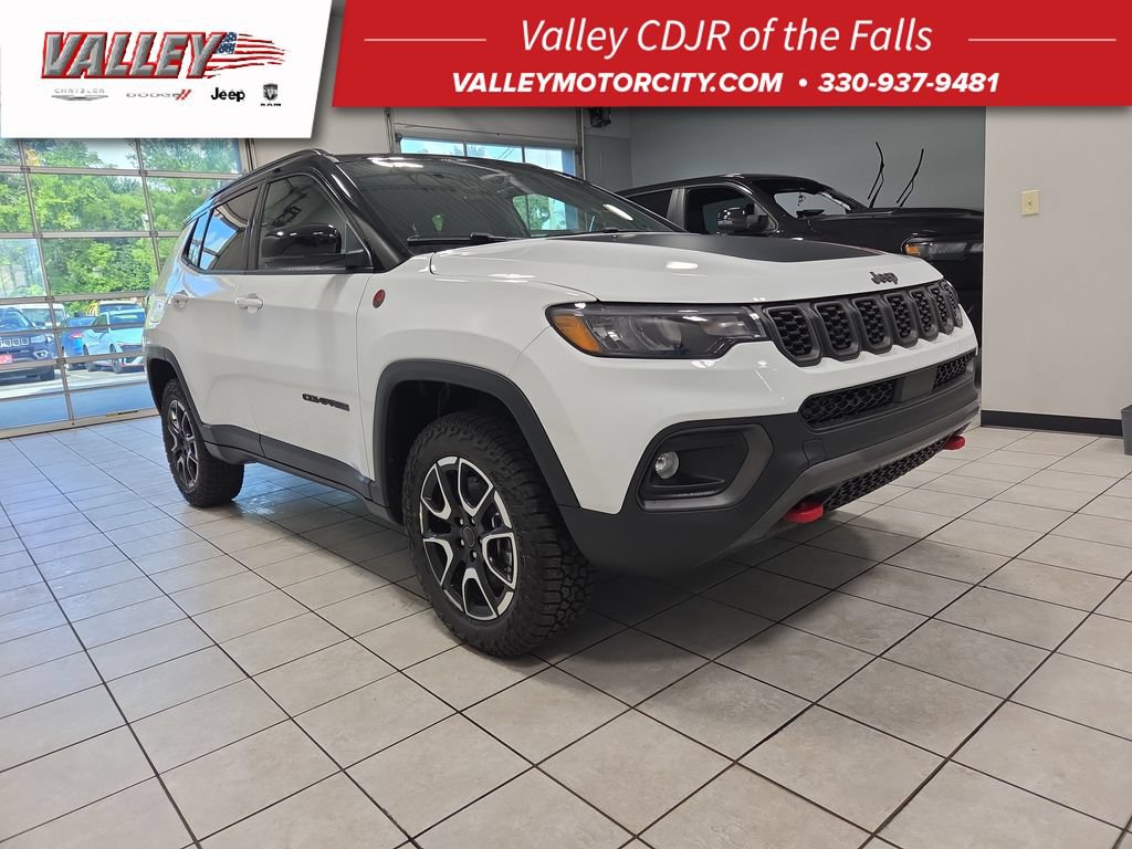 New 2026 Jeep Compass Trailhawk AWD/4WD image 1