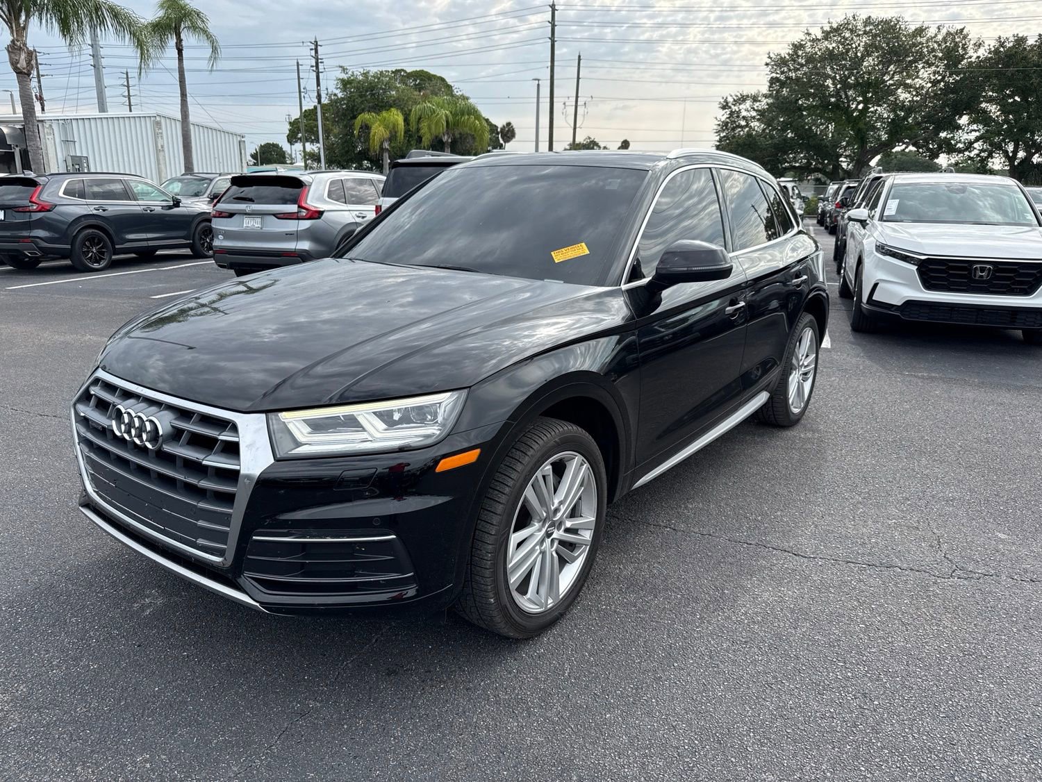 Used 2018 Audi Q5 2.0T Premium Plus w/ Premium Plus Package AWD/4WD image 3