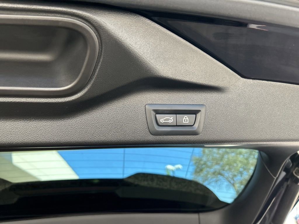 Used 2020 BMW X5 M Competition w/ Executive Package image 38