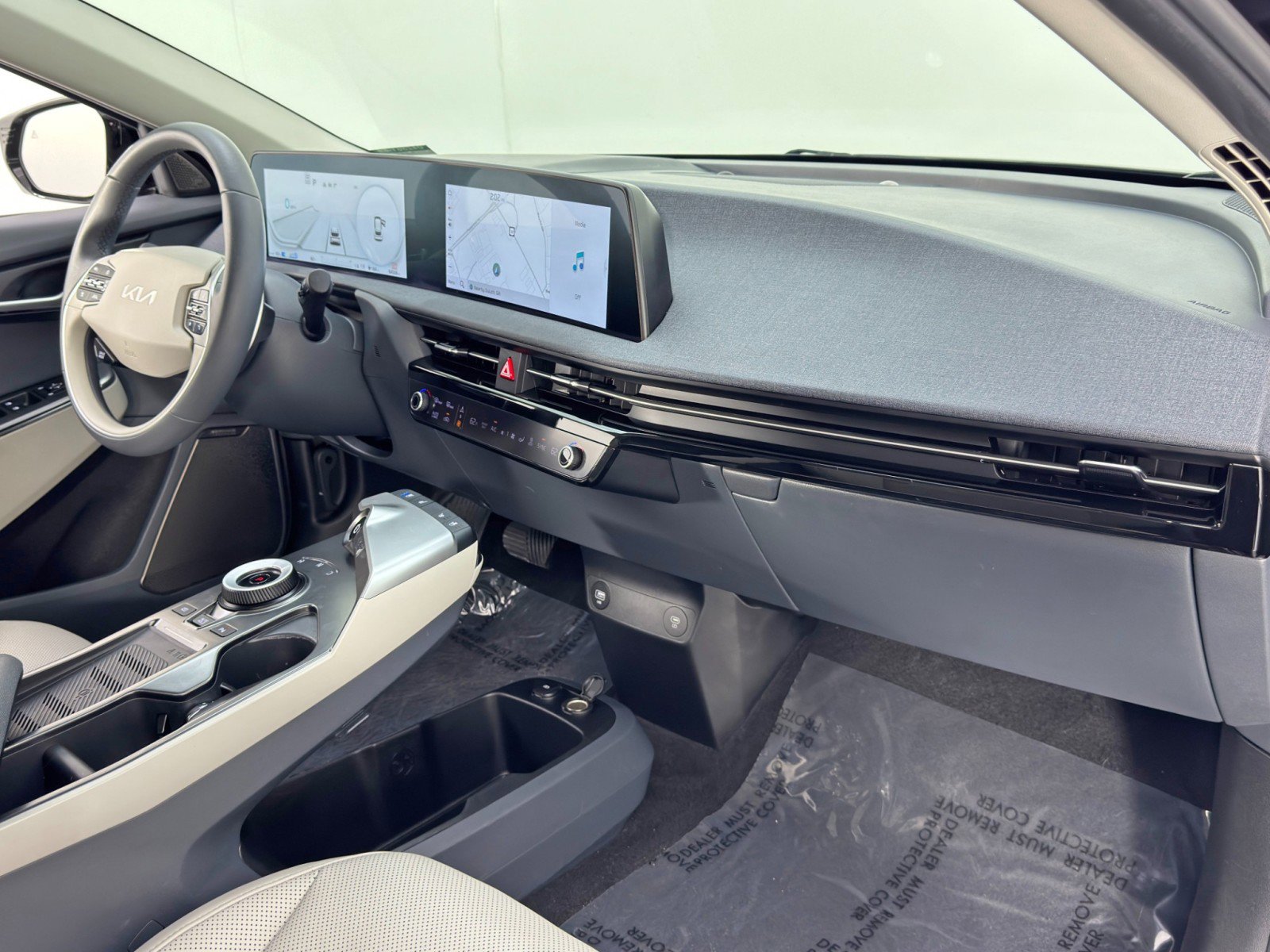 Used 2022 Kia EV6 Wind image 13