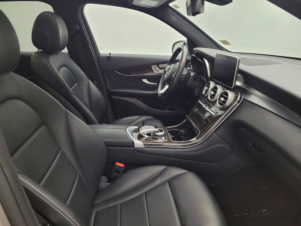 Used 2019 Mercedes-Benz GLC 300 4MATIC image 21