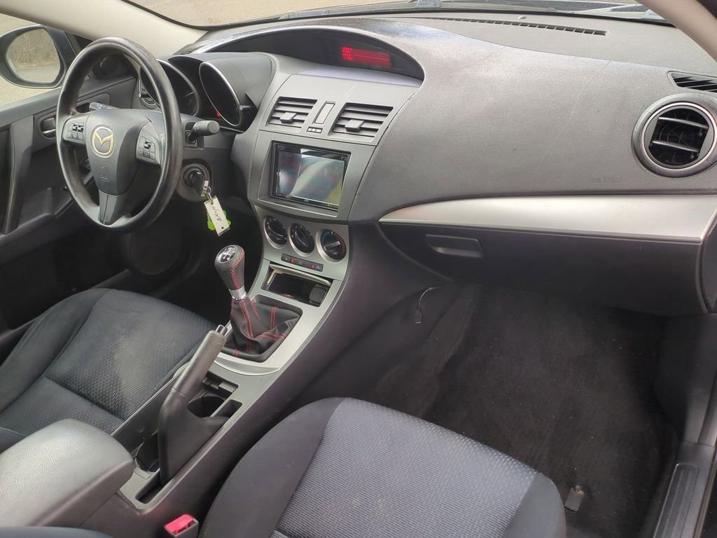 Used 2010 MAZDA MAZDA3 i Touring FWD image 26