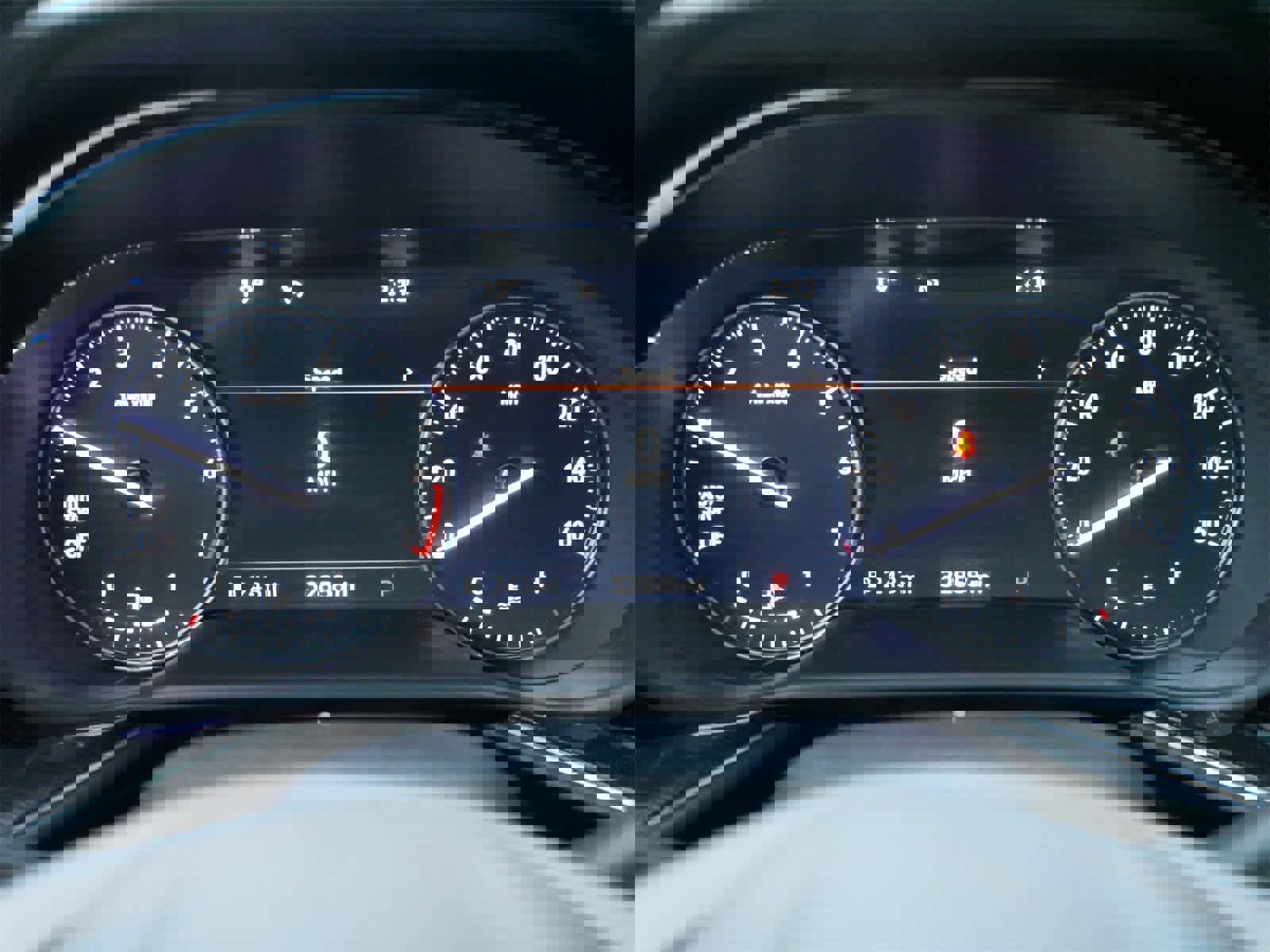 Used 2023 Buick Envision Essence w/ Sport Touring Package image 15