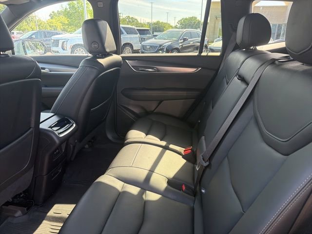 Certified 2024 Cadillac XT6 Luxury FWD image 13