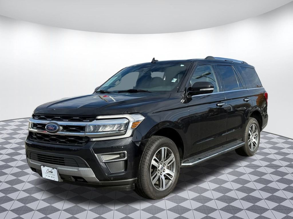Used 2022 Ford Expedition Limited image 3