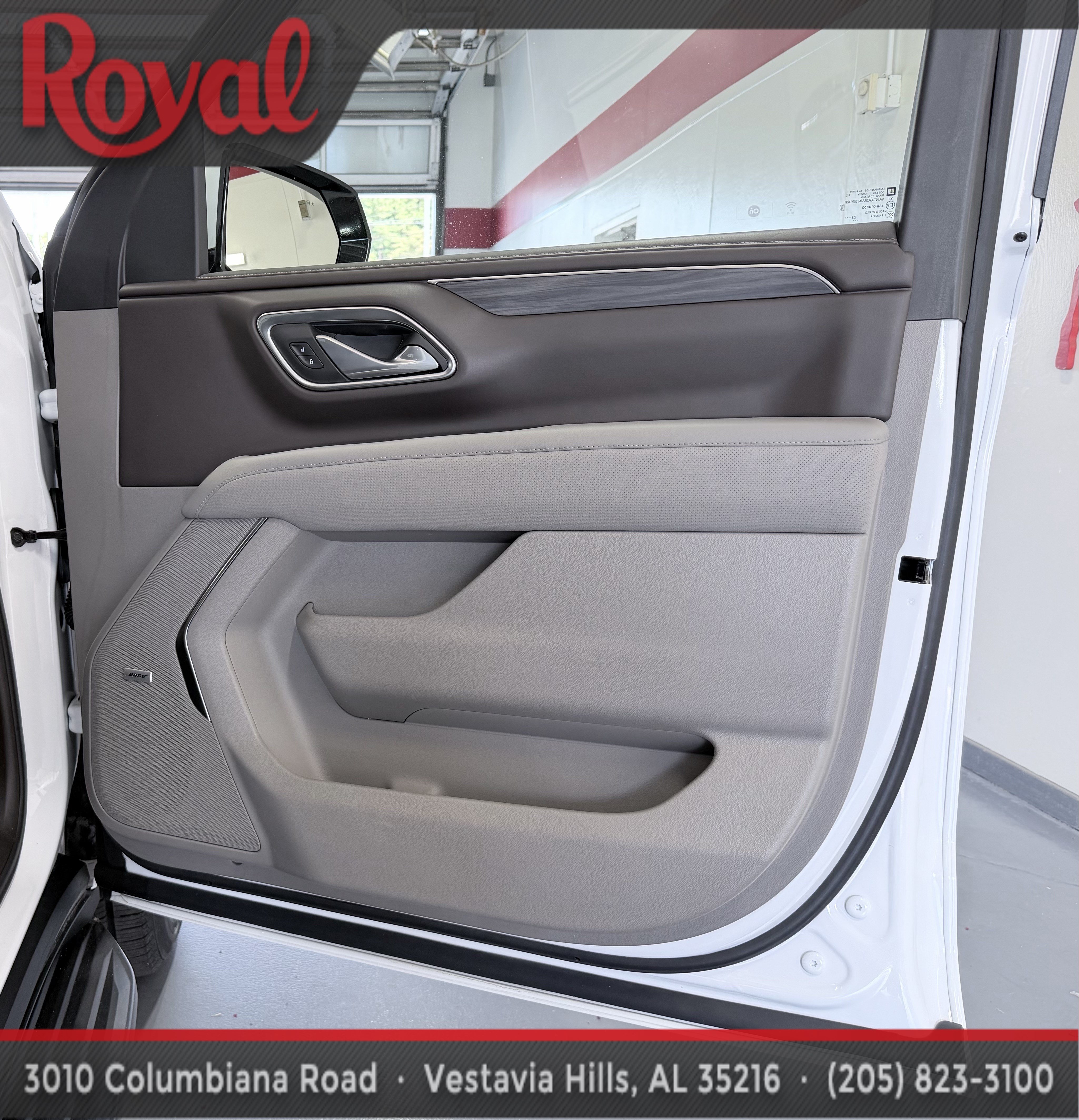 Used 2024 GMC Yukon XL SLT w/ SLT Luxury Package RWD image 13