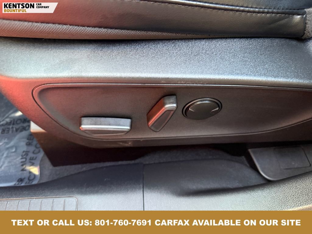 Used 2024 Ford Escape SE image 30