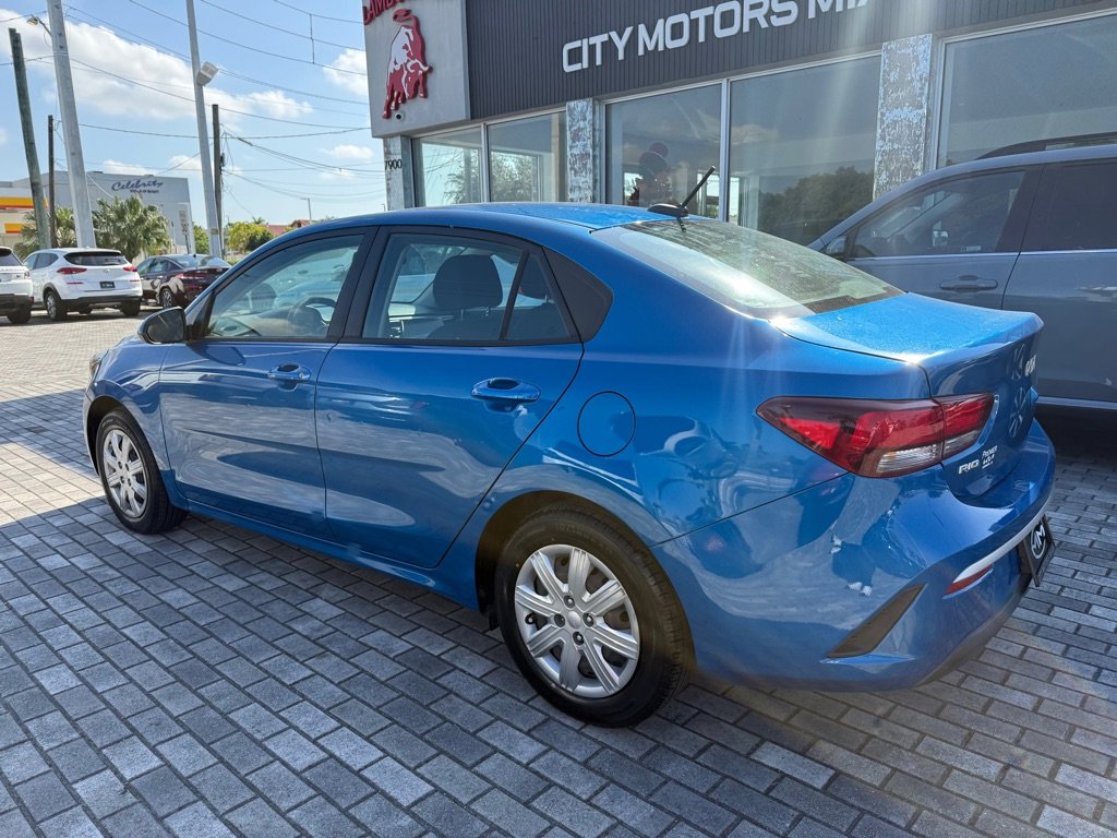Used 2022 Kia Rio S image 4
