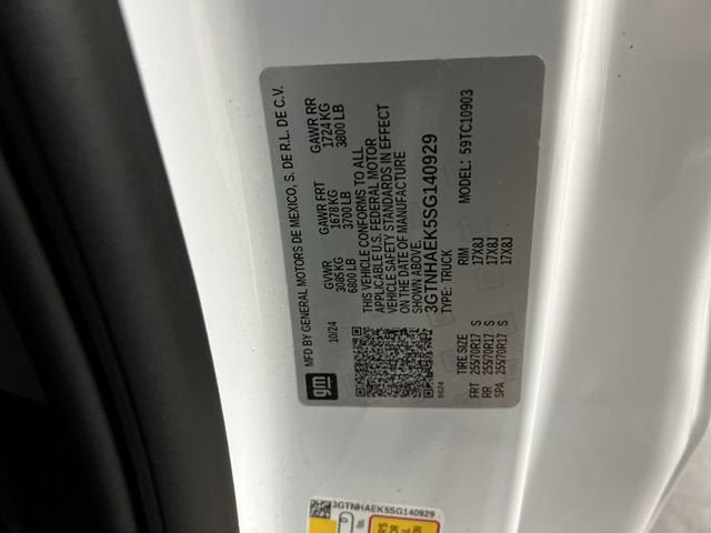 Certified 2025 GMC Sierra 1500 Pro w/ Trailering Package RWD image 30