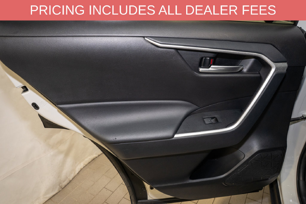 Used 2025 Toyota RAV4 XLE w/ Weather Package AWD/4WD image 9
