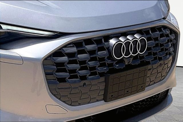 Used 2025 Audi Q5 Premium Plus w/ Premium Plus AWD/4WD image 30