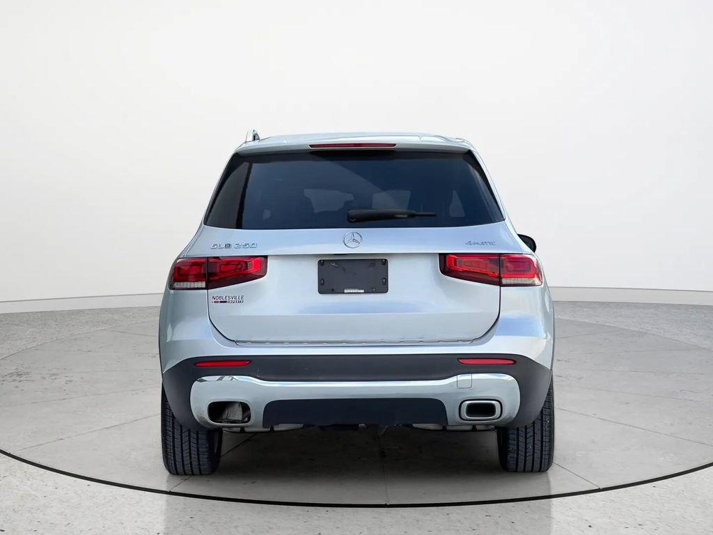 Used 2020 Mercedes-Benz GLB 250 4MATIC image 5