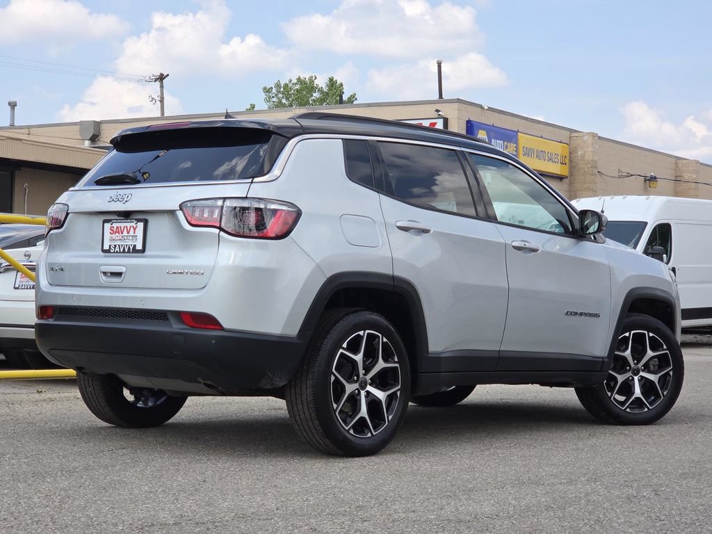Used 2025 Jeep Compass Limited AWD/4WD image 15