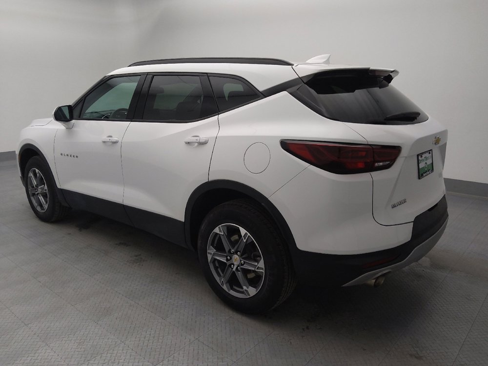 Used 2024 Chevrolet Blazer LT w/ Convenience Package FWD image 3