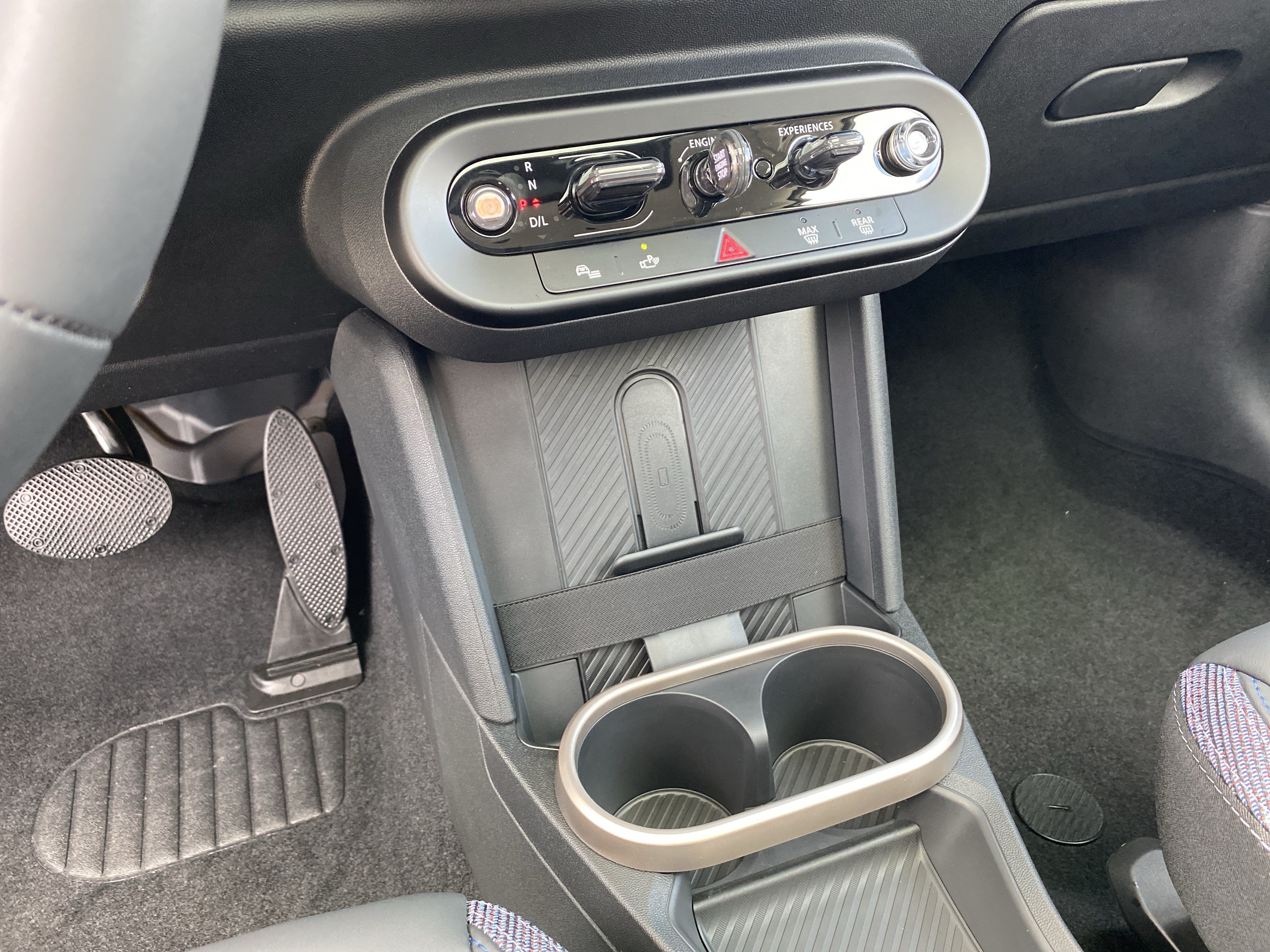 Certified 2026 MINI Cooper 2-Door Hardtop FWD image 32