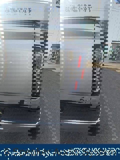 Used 2017 Chevrolet Silverado 1500 LT w/ True North Edition AWD/4WD image 11