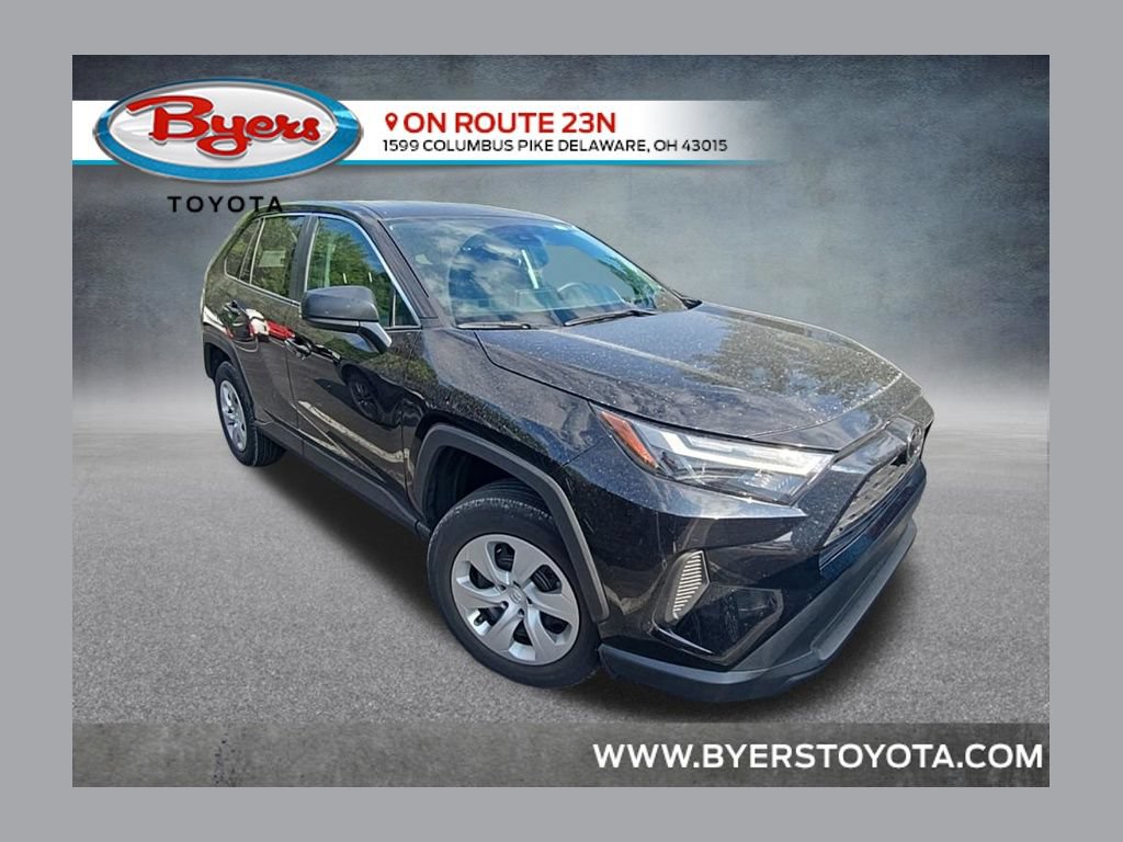 Used 2025 Toyota RAV4 LE AWD/4WD image 1