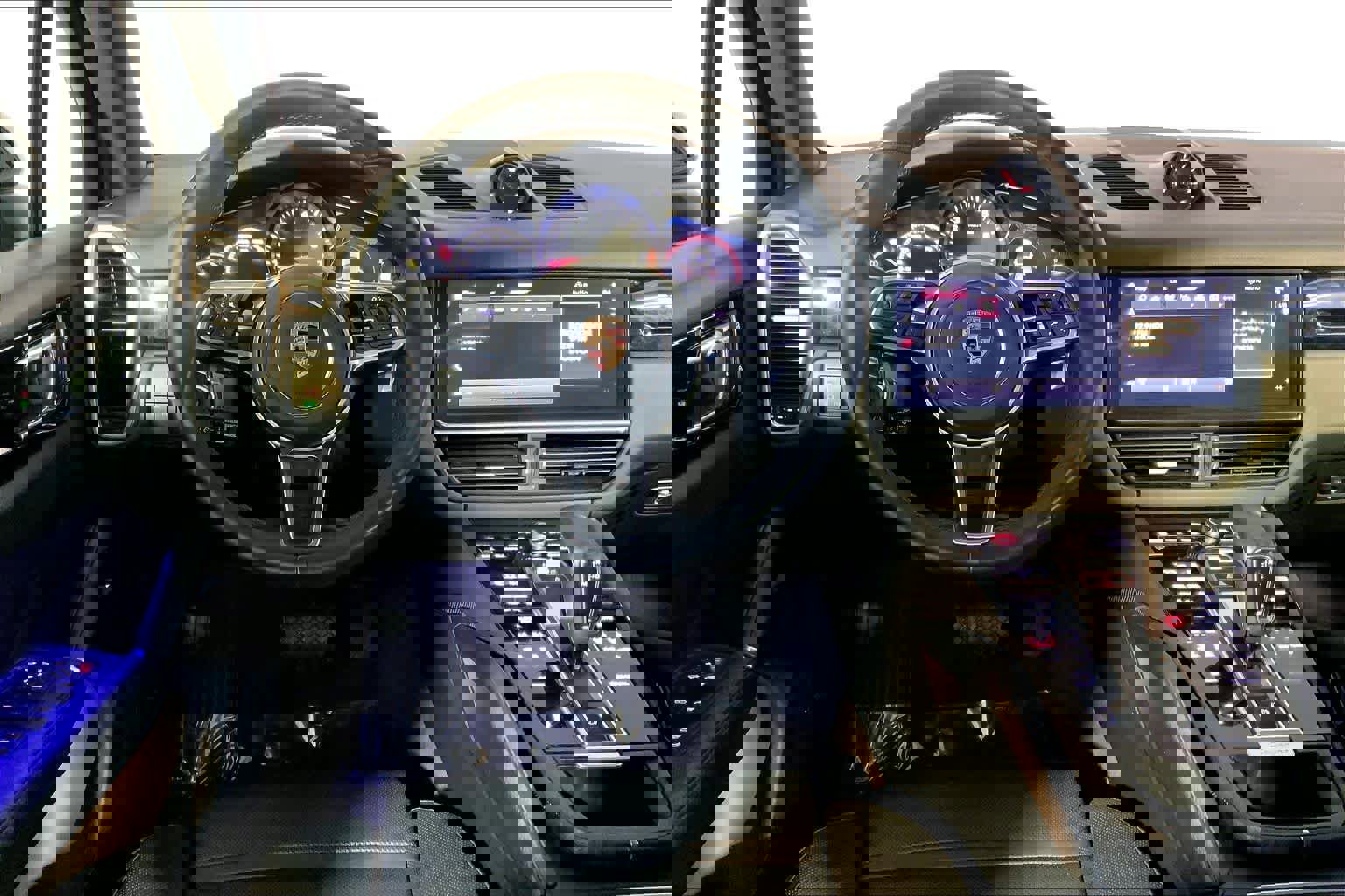 Used 2022 Porsche Cayenne image 26