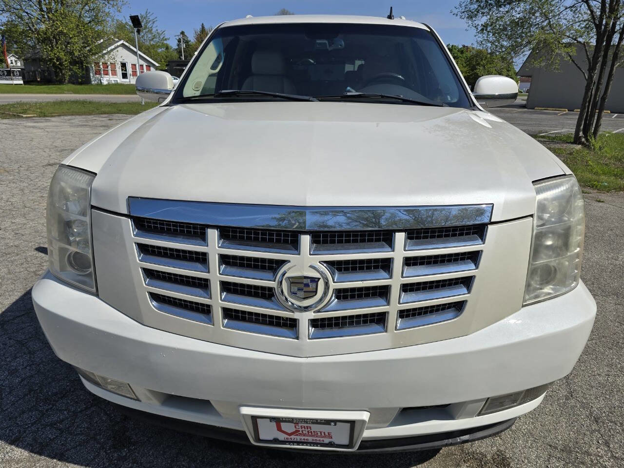 Used 2007 Cadillac Escalade ESV Base AWD 4dr SUV w/ Information Package image 2