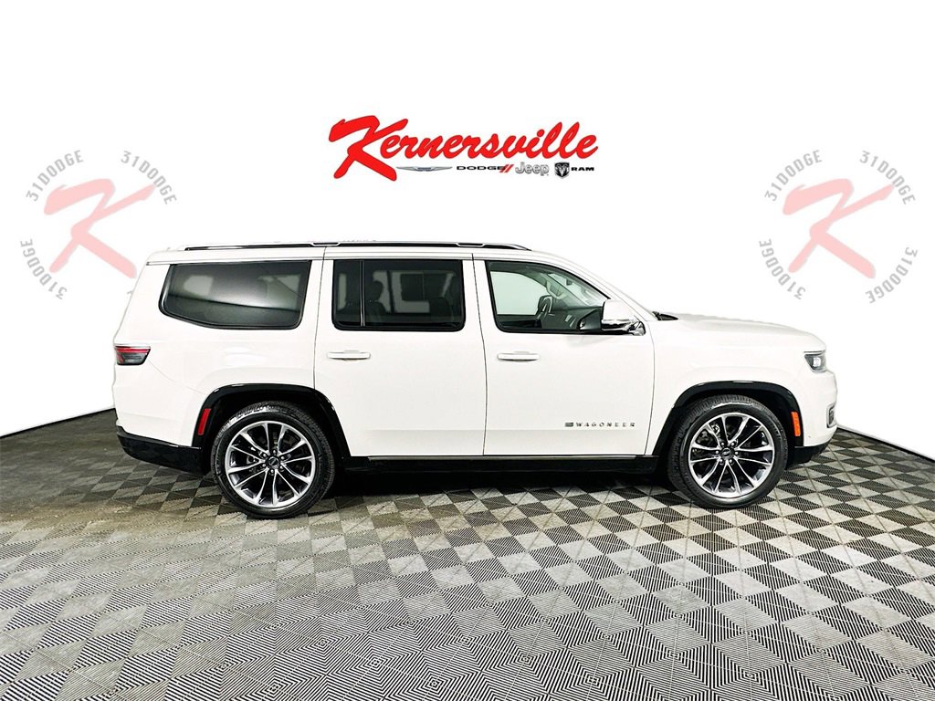Used 2022 Jeep Wagoneer Series III w/ Premium Group I image 8